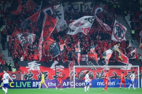 雷竞技体育入口 -国际比赛日尼斯防线松动：亚冠节点到来，引发热议，训练强度明显提升(国际比赛日直播)