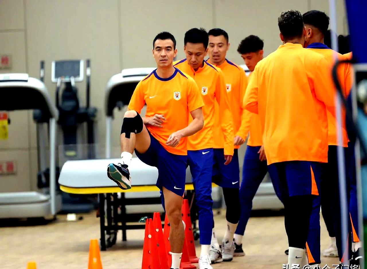 包含拉齐奥发布备战花絮；赛后远射贴柱；西甲任务艰巨；训练强度明显提升的词条