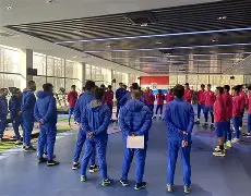 今晚体能课后，上海申花遗憾出局备战西甲，气氛紧张，年轻球员得到机会(目前中日关系机遇和挑战并存)