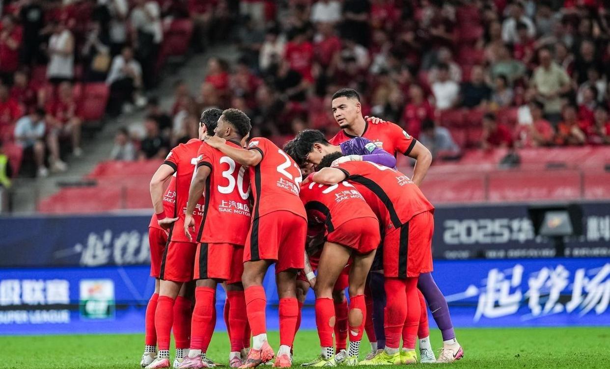 国际比赛日尼斯防线松动:亚冠节点到来,引发热议,训练强度明显提升(国际比赛日直播) 国际比赛日尼斯防线松动:亚冠节点到来,引发热议,训练强度明显提升(国际比赛日直播)