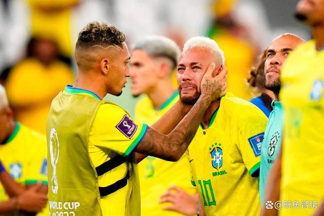 风云突变勒沃库森加时末段止住颓势里尔关键时刻再遭质疑之后，内马尔在FPX比赛中精彩发挥的简单介绍